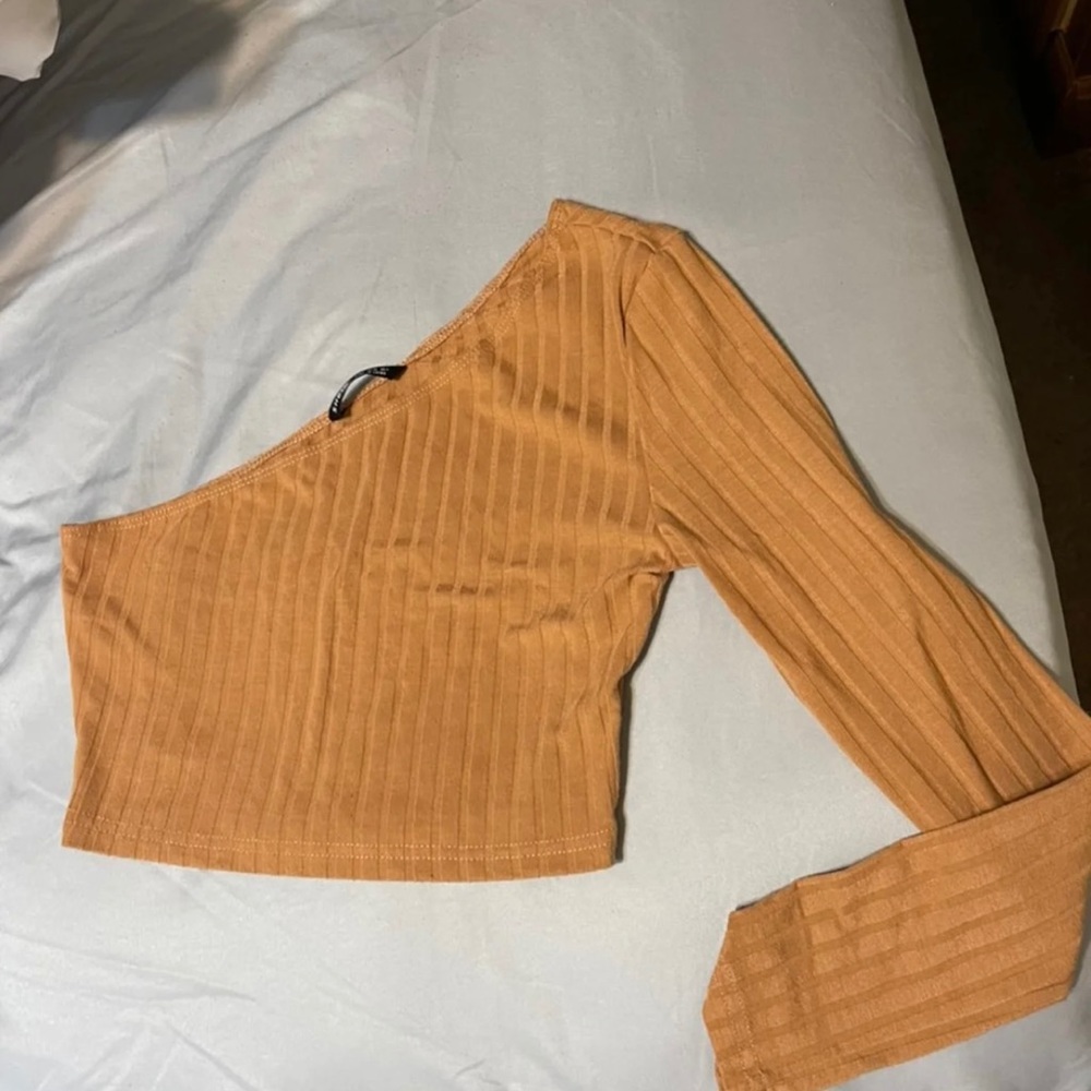 One sleeve Crop Top